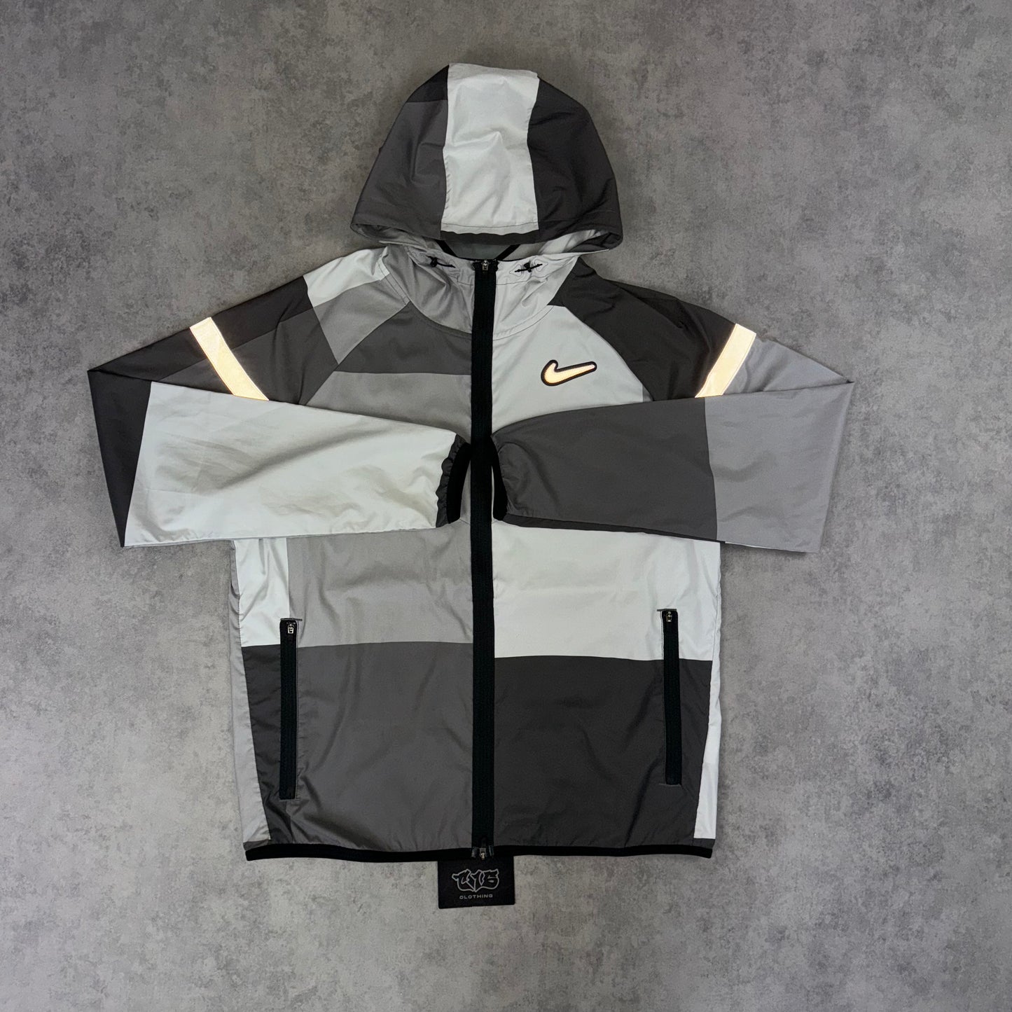 Nike Wild Run Patchwork Windrunner - Grey Panel