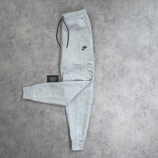 Nike Tech Fleece Pants - Grey