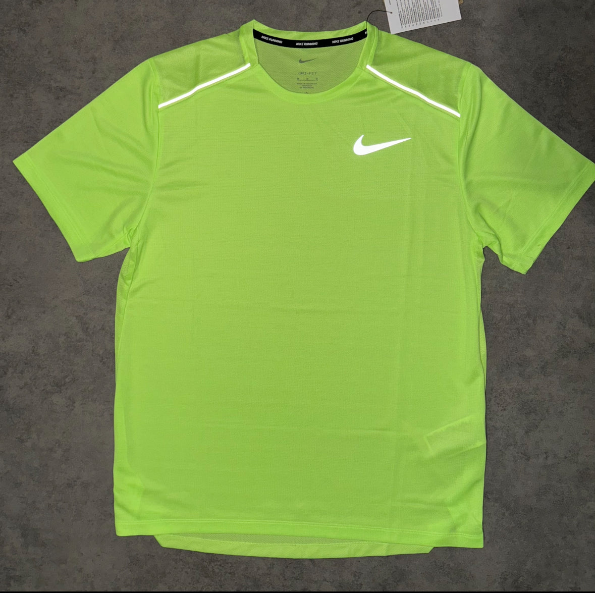 Nike 1.0 Miler - Ghost Green